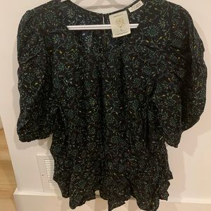 Floral puffed sleeve blouse